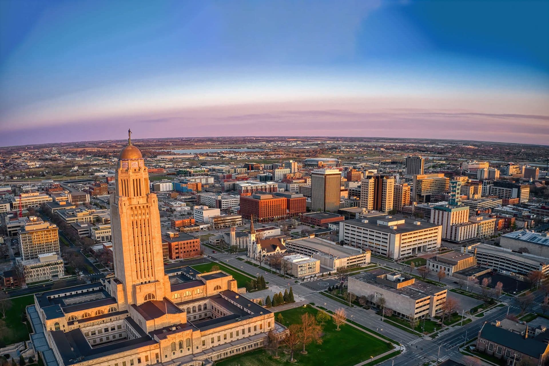 Roofing Contractor in Lincoln, NE